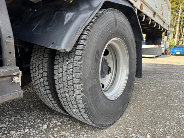 ファイター ２．９ｔ吊４段クレーン　木平　タダノ　ＺＥ３０４ＨＲ　フックイン　ラジコン　５，４６０×２，１５０　ロープ穴４対　積載２．６５ｔ　Ｆ６　６速　マニュアル　吊ｔ数２．９ｔ吊　４段ブーム　古河ユニック　送信機　４ｔクレーン（46枚目）