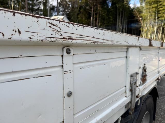 ファイター ２．９ｔ吊４段クレーン　木平　タダノ　ＺＥ３０４ＨＲ　フックイン　ラジコン　５，４６０×２，１５０　ロープ穴４対　積載２．６５ｔ　Ｆ６　６速　マニュアル　吊ｔ数２．９ｔ吊　４段ブーム　古河ユニック　送信機　４ｔクレーン（54枚目）