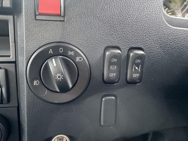 ファイター フックロール　極東開発　ＪＭ０４－５５－Ｄ　ツインホイスト　キャブバックステップ　ラジコン　車検付　積載３．４５ｔ　Ｆ６　６速　マニュアル　脱着装置付コンテナ専用車　コンテナ車　アームロール（34枚目）