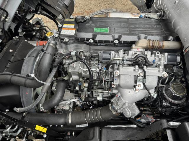 ファイター フックロール　極東開発　ＪＭ０４－５５－Ｄ　ツインホイスト　キャブバックステップ　ラジコン　車検付　積載３．４５ｔ　Ｆ６　６速　マニュアル　脱着装置付コンテナ専用車　コンテナ車　アームロール（39枚目）