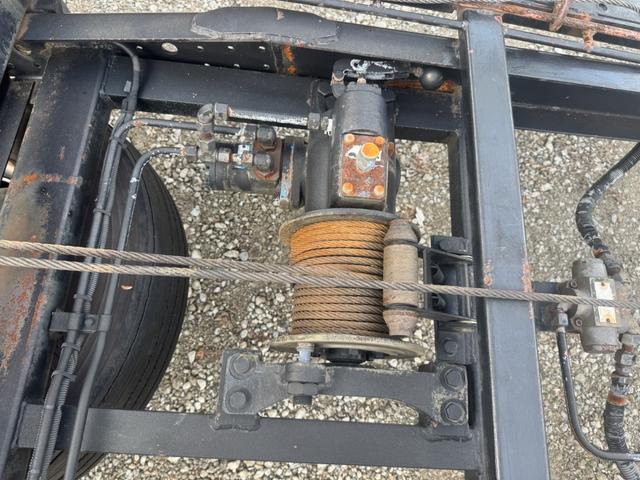 キャンター ２台積キャリアカー　赤城車体　ＳＩＦ－８３Ｍ　ウインチ　ラジコン　油圧ゲート　積載３．６ｔ　シフト：デュオニック　２ペダル　セミオートマ　車輛運搬車　車載車　ＥＴＣ１．０（14枚目）