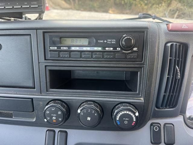 キャンター バキュームカー　モリタエコノス　ＶＢＲ４３０　積載物：糞尿　積載容量３０００Ｌ　ホースリール　吸排水ホース　脱臭器　積載３ｔ　シフト：デュオニック　２ペダル　セミオートマ　糞尿車　バックカメラ　ドラレコ（31枚目）