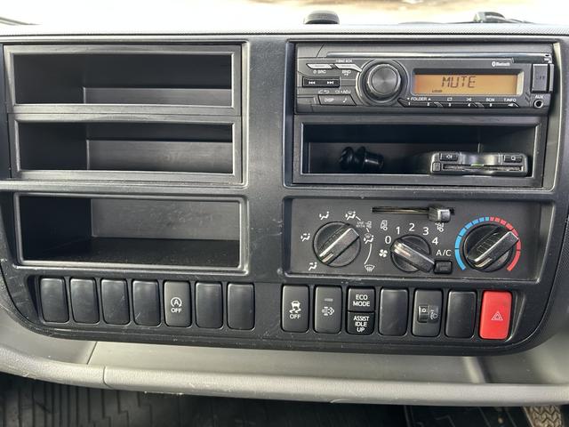 デュトロ 木平 ワイドロング 4,360×2,080 3方開 丸かんフック3対 精工ラック 走行50千km 積載2t シフト:F6 6速 マニュアル 2t平 平ボディー ETC1.0 アイドリングストップ(30枚目)