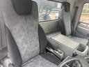 アームロール　新明和　ＣＣＡ４４－３１　ツインホイスト　キャブバックステップ　積載３．７ｔ　Ｆ６　６速　マニュアル　脱着装置付コンテナ専用車　コンテナ車　４ｔアームロール（28枚目）