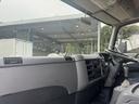 在庫にない車もオークションや過去の取引事業者など、弊社の持てる限りのネットワークを駆使して、ご希望のトラックを探索します。
