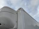 冷蔵冷凍車　ワイドロング　東プレ　ＸＶ３２ＨＯＣ－Ｕ　－５℃設定　エバハウス　４，４６０×１，９６０×１，９２０　積載２．９５ｔ　シフト：スムーサー　セミオートマ　２ペダル　中温仕様　－５度　ＥＴＣ１．０　バックカメラ（51枚目）