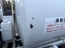 散水車　ワイド　極東開発　ＬＨ０４－３０２Ｒ　前後散水　サブエンジン式　容量４０００Ｌ　吸入ホース　走行２７千ｋｍ　積載４ｔ　Ｆ６　６速　マニュアル　ＥＴＣ１．０（49枚目）