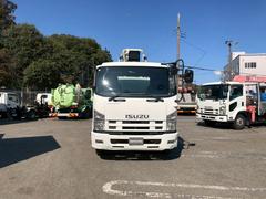 お客様のご状況・ご要望をお伺いした上で、ナンバー登録や輸送料、車検整備やバッテリー・タイヤ交換といった各種オプションを含めた、最終的なお見積り金額をお伝えします。 6