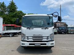 お客様のご状況・ご要望をお伺いした上で、ナンバー登録や輸送料、車検整備やバッテリー・タイヤ交換といった各種オプションを含めた、最終的なお見積り金額をお伝えします。 6