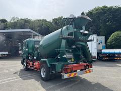 初回お問い合わせからご納車まで、わかりやすくスムーズなお取引を心がけております。中古トラックの購入がはじめての方も、どうぞお気軽にお問い合わせください。 5