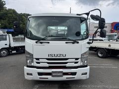 お客様のご状況・ご要望をお伺いした上で、ナンバー登録や輸送料、車検整備やバッテリー・タイヤ交換といった各種オプションを含めた、最終的なお見積り金額をお伝えします。 6