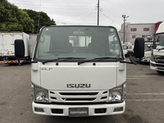 お客様のご状況・ご要望をお伺いした上で、ナンバー登録や輸送料、車検整備やバッテリー・タイヤ交換といった各種オプションを含めた、最終的なお見積り金額をお伝えします。 6