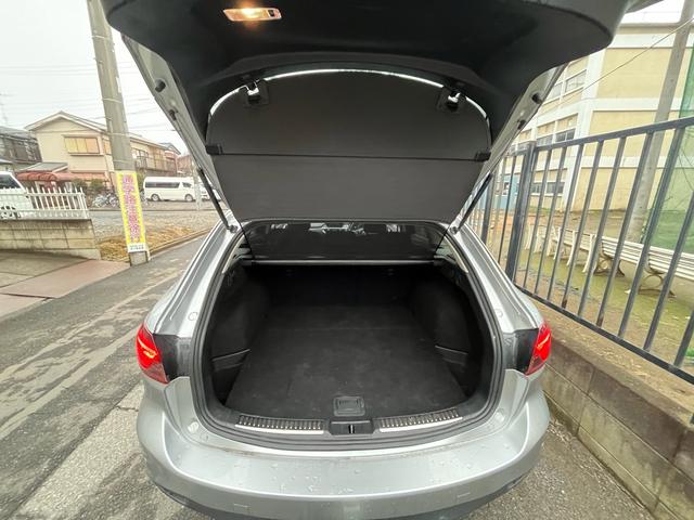 �������Q�b�W�X�y�[�X�ɂȂ�܂��B�ו����B���g�m�J�o�[�t���Ă���܂��B���O���āA�׎����Ɏ��[���\�ł������܂��B