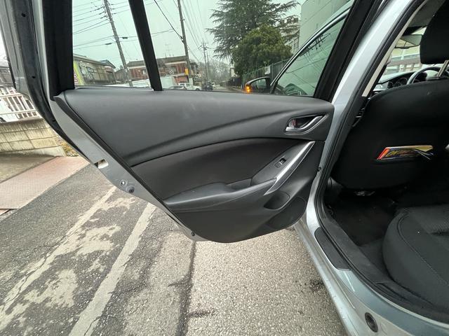 ����ȑ������̃h�A�ɂȂ�܂��B�ڗ����≘��͂������܂���B