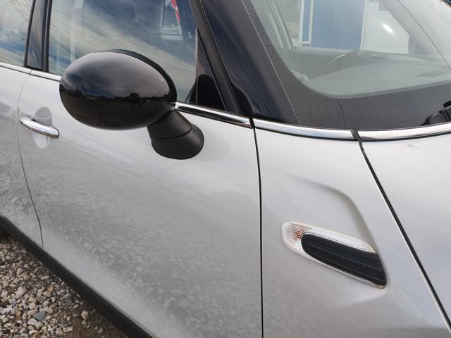 ＭＩＮＩ クーパー　クーパー　５人乗り　純正ナビ　ＥＴＣ　純正アルミ　ブラックルーフ　Ｂｌｕｅｔｏｏｔｈ　コンフォートアクセス　ＬＥＤヘッドライト　ＬＥＤフォグライト　オートライト　実走行１７０００ｋｍ　半年保証付（26枚目）