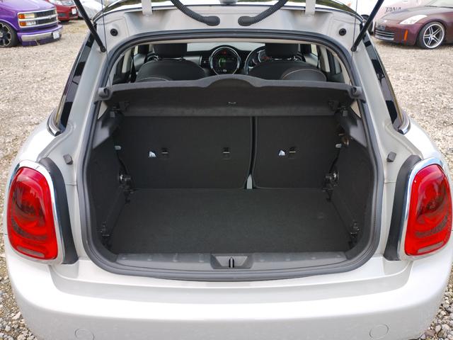 ＭＩＮＩ クーパー　クーパー　５人乗り　純正ナビ　ＥＴＣ　純正アルミ　ブラックルーフ　Ｂｌｕｅｔｏｏｔｈ　コンフォートアクセス　ＬＥＤヘッドライト　ＬＥＤフォグライト　オートライト　実走行１７０００ｋｍ　半年保証付（46枚目）