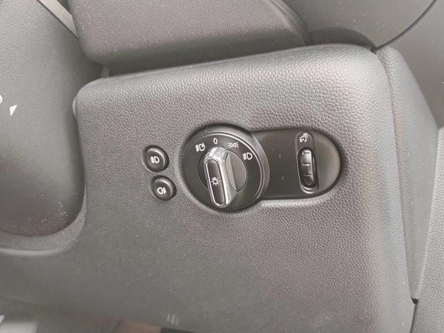 ＭＩＮＩ クーパー　クーパー　５人乗り　純正ナビ　ＥＴＣ　純正アルミ　ブラックルーフ　Ｂｌｕｅｔｏｏｔｈ　コンフォートアクセス　ＬＥＤヘッドライト　ＬＥＤフォグライト　オートライト　実走行１７０００ｋｍ　半年保証付（55枚目）