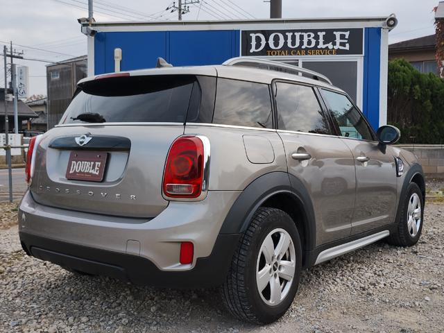 ＭＩＮＩ クロスオーバー　バッキンガム　Ｂｌｕｅｔｏｏｔｈ　オートクルーズ　オートライト　ＬＥＤヘッド＆ＬＥＤフォグライト　純正ＨＤＤナビ　ＥＴＣ　ルーフレール　コンフォートアクセス　純正１６インチアルミ　ドライビングＰＫＧ　半年保証付（5枚目）