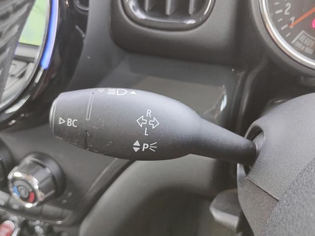 ＭＩＮＩ クロスオーバー　バッキンガム　Ｂｌｕｅｔｏｏｔｈ　オートクルーズ　オートライト　ＬＥＤヘッド＆ＬＥＤフォグライト　純正ＨＤＤナビ　ＥＴＣ　ルーフレール　コンフォートアクセス　純正１６インチアルミ　ドライビングＰＫＧ　半年保証付（52枚目）