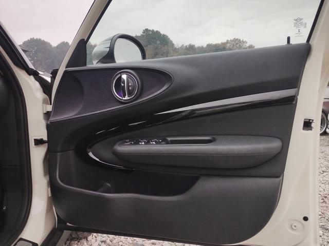 ＭＩＮＩ クーパーＳ　クラブマン　クラブマン　クーパーＳ　純正ナビ　バックカメラ　ＥＴＣ　ＬＥＤヘッド＆フォグライト　コンフォートアクセス　バックソナー　純正１７インチアルミ　ブラックルーフ　ＵＳＢ　Ｂｌｕｅｔｏｏｔｈ　半年保証付（60枚目）