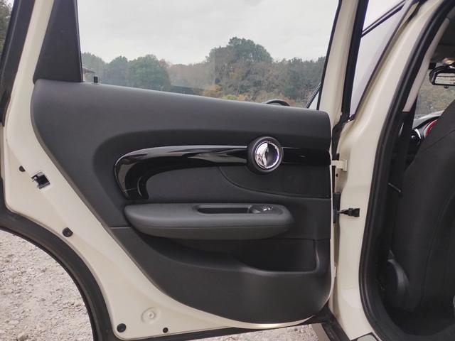 ＭＩＮＩ クーパーＳ　クラブマン　クラブマン　クーパーＳ　純正ナビ　バックカメラ　ＥＴＣ　ＬＥＤヘッド＆フォグライト　コンフォートアクセス　バックソナー　純正１７インチアルミ　ブラックルーフ　ＵＳＢ　Ｂｌｕｅｔｏｏｔｈ　半年保証付（61枚目）