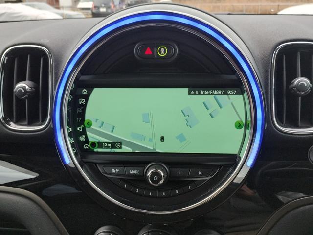 ＭＩＮＩ クーパーＤ　クロスオーバー　クーパーＤ　純正ナビ　バックカメラ　ＥＴＣ　オートクルーズ　クリアランスソナー　コンフォートアクセス　Ｂｌｕｅｔｏｏｔｈ　純正１７インチアルミ　スモークフィルム　ルーフレール　半年保証付（33枚目）