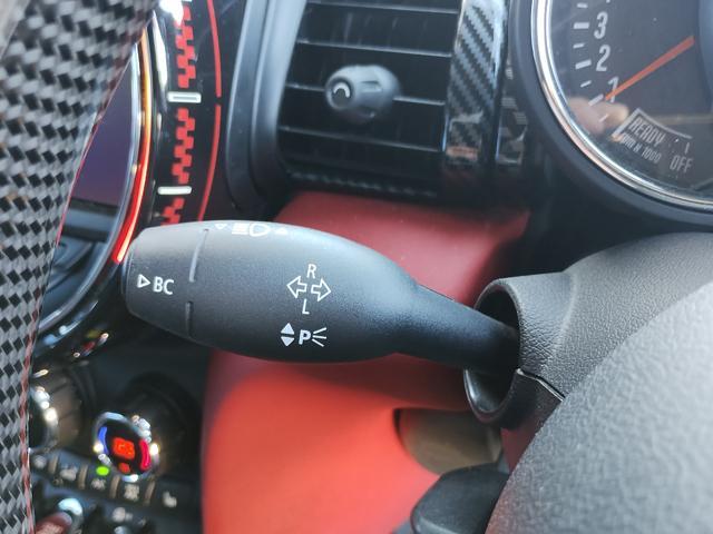 ＭＩＮＩ クーパーＳ　クーパーＳ　６速ＭＴ　ＪＣＷパッケージ　ＪＣＷマフラー　ＪＣＷチューニングキット　社外フロントリップ　純正ナビ　バックカメラ　ＥＴＣ　ローダウン　ＢＢＳ１７インチアルミ　スモークフィルム　半年保証付（58枚目）