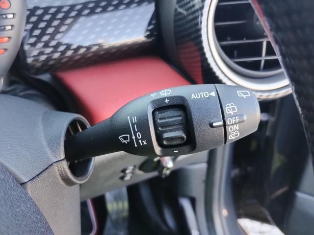 ＭＩＮＩ クーパーＳ　クーパーＳ　６速ＭＴ　ＪＣＷパッケージ　ＪＣＷマフラー　ＪＣＷチューニングキット　社外フロントリップ　純正ナビ　バックカメラ　ＥＴＣ　ローダウン　ＢＢＳ１７インチアルミ　スモークフィルム　半年保証付（59枚目）