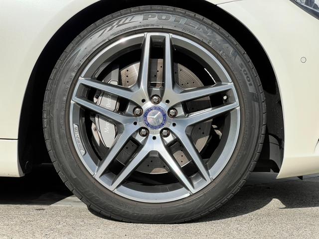 Ｓクラス Ｓ５５０ロング　ＡＭＧスポーツＰＫＧ／ショーファーＰＫＧ／ｄｅｓｉｇｎｏメタライズドアッシュ木目調インパネ加飾／サンルーフ／ブルメスター／本革黒シート／後席モニタ／純正ナビ／全方位モニター／鑑定書付／ユーザー買取（29枚目）