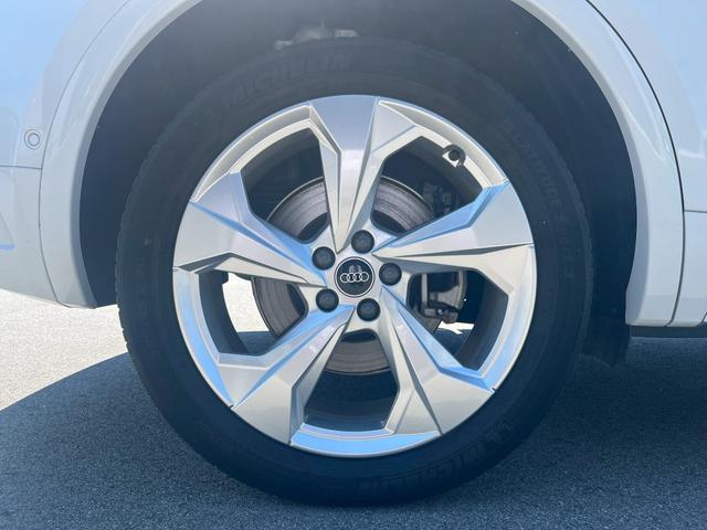 Ｑ５ ４０ＴＤＩクワトロ　Ｓライン　認定中古車／Ｓラインプラスパッケージ／純正ナビ／オプション２０インチＡＷ／４ＷＤ／ＥＴＣ／クルコン／全周囲モニター／Ｂｌｕｅｔｏｏｔｈ／シートヒーター／パワーシート／取説・保証書・スペアキー（46枚目）