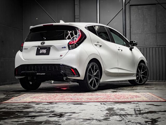 アクア GRスポーツ 純正ナビ・フルセグTV・バックカメラ・ETC2.0・ドライブレコーダー・前席シートヒーター・スペアキー・ユーザー買取・ワンオーナー(2枚目)