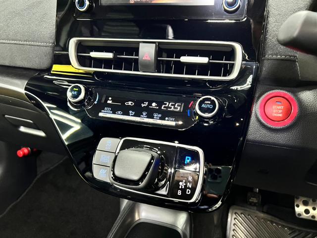 アクア GRスポーツ 純正ナビ・フルセグTV・バックカメラ・ETC2.0・ドライブレコーダー・前席シートヒーター・スペアキー・ユーザー買取・ワンオーナー(18枚目)