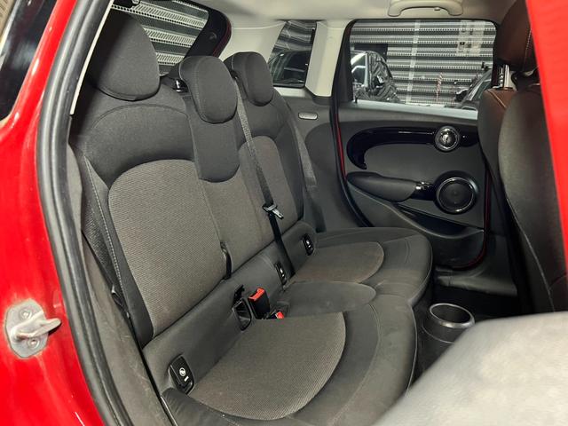 ＭＩＮＩ クーパー　純正ナビ・バックカメラ・フルセグＴＶ・Ｂｌｕｅｔｏｏｔｈ・ＥＴＣ・スペアキー・ユーザー買取（7枚目）