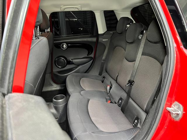 ＭＩＮＩ クーパー　純正ナビ・バックカメラ・フルセグＴＶ・Ｂｌｕｅｔｏｏｔｈ・ＥＴＣ・スペアキー・ユーザー買取（9枚目）