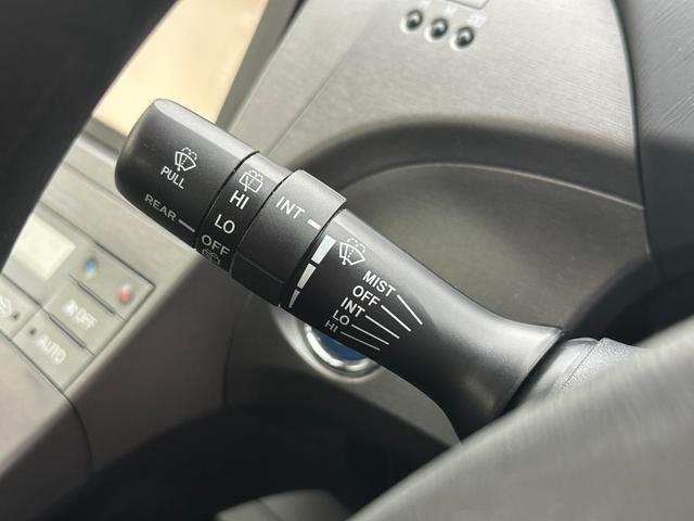 プリウス Ｓツーリングセレクション　１年保証付／純正ツーリングアルミ／Ｂｌｕｅｔｏｏｔｈオーディオ／バックモニター／ＥＴＣ／ＴＶ視聴／トヨタ純正ナビ／盗難防止システム／スマートキー／キーレス／ＬＥＤヘッドライト／（21枚目）