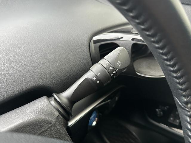 プリウス Ｓツーリングセレクション　１年保証付き／モデリスタ／レオニス１８インチＡＷ／シートヒーター／黒革／ＨＤМＩ入力／フルセグＴＶ／バックモニター／ＢＴ再生／ＬＥＤヘッドライト／オートライト／衝突安全ボディ／盗難防止システム／ＥＴＣ（26枚目）