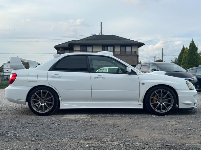 インプレッサ ＷＲＸ　ＳＴｉ　６速ＭＴ／車高調／社外ＡＷ純正ホイール有／ＨＫＳエアクリ／Ｄｅｆｉ追加メーター／ＢＬＩＴＺアルミラジエーター／ＢＬＩＴＺターボタイマー／ＮＡＲＤＩステアリング／ドラレコ／ナビ／バックカメラ／ＥＴＣ（7枚目）