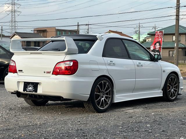 インプレッサ ＷＲＸ　ＳＴｉ　６速ＭＴ／車高調／社外ＡＷ純正ホイール有／ＨＫＳエアクリ／Ｄｅｆｉ追加メーター／ＢＬＩＴＺアルミラジエーター／ＢＬＩＴＺターボタイマー／ＮＡＲＤＩステアリング／ドラレコ／ナビ／バックカメラ／ＥＴＣ（8枚目）
