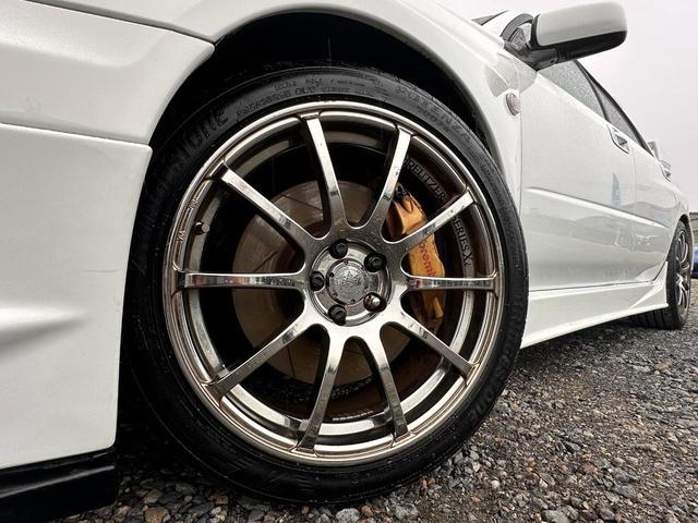 インプレッサ ＷＲＸ　ＳＴｉ　６速ＭＴ／車高調／社外ＡＷ純正ホイール有／ＨＫＳエアクリ／Ｄｅｆｉ追加メーター／ＢＬＩＴＺアルミラジエーター／ＢＬＩＴＺターボタイマー／ＮＡＲＤＩステアリング／ドラレコ／ナビ／バックカメラ／ＥＴＣ（16枚目）
