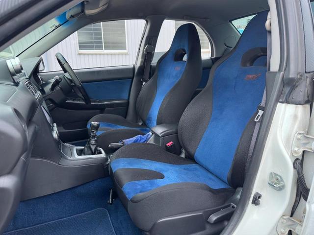 インプレッサ ＷＲＸ　ＳＴｉ　６速ＭＴ／車高調／社外ＡＷ純正ホイール有／ＨＫＳエアクリ／Ｄｅｆｉ追加メーター／ＢＬＩＴＺアルミラジエーター／ＢＬＩＴＺターボタイマー／ＮＡＲＤＩステアリング／ドラレコ／ナビ／バックカメラ／ＥＴＣ（22枚目）
