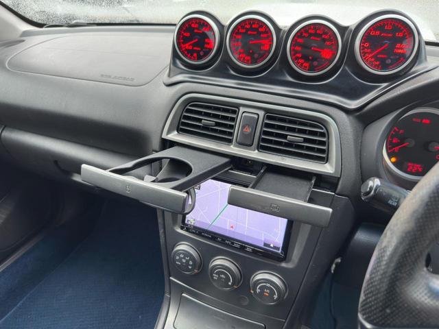 インプレッサ ＷＲＸ　ＳＴｉ　６速ＭＴ／車高調／社外ＡＷ純正ホイール有／ＨＫＳエアクリ／Ｄｅｆｉ追加メーター／ＢＬＩＴＺアルミラジエーター／ＢＬＩＴＺターボタイマー／ＮＡＲＤＩステアリング／ドラレコ／ナビ／バックカメラ／ＥＴＣ（37枚目）