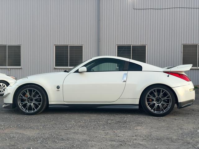 フェアレディＺ バージョンＳＴ　ＮＩＳＭＯエアロ／ＮＩＳＭＯリアウィング／ＴＥＩＮ車高調／ＨＫＳマフラー／インパル１９ＡＷ／ナビ／ＢＴ再生／フルセグＴＶ／ｂｒｅｎｂｏキャリパー／ＢＯＳＥ／ＶＯＲＴＥＸセキュリティ／ＥＴＣ／禁煙車（12枚目）