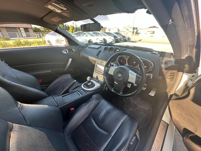 フェアレディＺ バージョンＳＴ　ＮＩＳＭＯエアロ／ＮＩＳＭＯリアウィング／ＴＥＩＮ車高調／ＨＫＳマフラー／インパル１９ＡＷ／ナビ／ＢＴ再生／フルセグＴＶ／ｂｒｅｎｂｏキャリパー／ＢＯＳＥ／ＶＯＲＴＥＸセキュリティ／ＥＴＣ／禁煙車（24枚目）