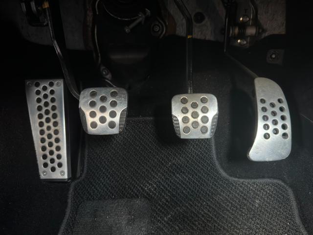 フェアレディＺ バージョンＳＴ　ＮＩＳＭＯエアロ／ＮＩＳＭＯリアウィング／ＴＥＩＮ車高調／ＨＫＳマフラー／インパル１９ＡＷ／ナビ／ＢＴ再生／フルセグＴＶ／ｂｒｅｎｂｏキャリパー／ＢＯＳＥ／ＶＯＲＴＥＸセキュリティ／ＥＴＣ／禁煙車（26枚目）