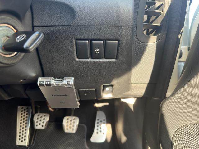 フェアレディＺ バージョンＳＴ　ＮＩＳＭＯエアロ／ＮＩＳＭＯリアウィング／ＴＥＩＮ車高調／ＨＫＳマフラー／インパル１９ＡＷ／ナビ／ＢＴ再生／フルセグＴＶ／ｂｒｅｎｂｏキャリパー／ＢＯＳＥ／ＶＯＲＴＥＸセキュリティ／ＥＴＣ／禁煙車（31枚目）