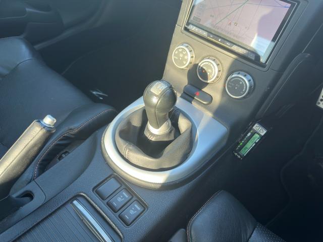 フェアレディＺ バージョンＳＴ　ＮＩＳＭＯエアロ／ＮＩＳＭＯリアウィング／ＴＥＩＮ車高調／ＨＫＳマフラー／インパル１９ＡＷ／ナビ／ＢＴ再生／フルセグＴＶ／ｂｒｅｎｂｏキャリパー／ＢＯＳＥ／ＶＯＲＴＥＸセキュリティ／ＥＴＣ／禁煙車（36枚目）