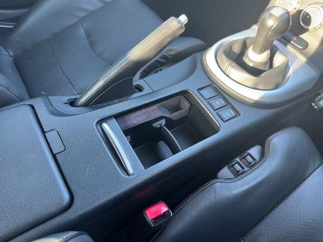 フェアレディＺ バージョンＳＴ　ＮＩＳＭＯエアロ／ＮＩＳＭＯリアウィング／ＴＥＩＮ車高調／ＨＫＳマフラー／インパル１９ＡＷ／ナビ／ＢＴ再生／フルセグＴＶ／ｂｒｅｎｂｏキャリパー／ＢＯＳＥ／ＶＯＲＴＥＸセキュリティ／ＥＴＣ／禁煙車（37枚目）