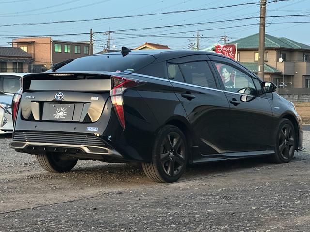 プリウス Aツーリングセレクション 1年保証付き/TRDエアロ/黒革/純正9型ナビ/BSM/セーフティセンス/クルコン/シートヒーター/HUD/ドラレコ/バックカメラ/フルセグTV/BT再生/LEDヘッドライト/オートライト/電格ミラー(10枚目)