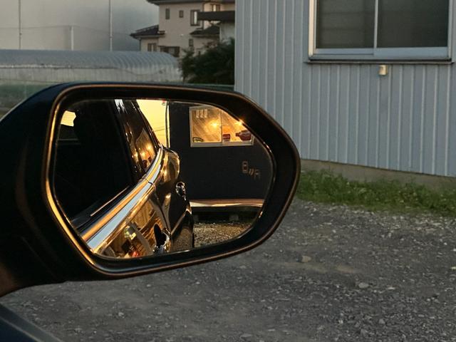 プリウス Aツーリングセレクション 1年保証付き/TRDエアロ/黒革/純正9型ナビ/BSM/セーフティセンス/クルコン/シートヒーター/HUD/ドラレコ/バックカメラ/フルセグTV/BT再生/LEDヘッドライト/オートライト/電格ミラー(18枚目)