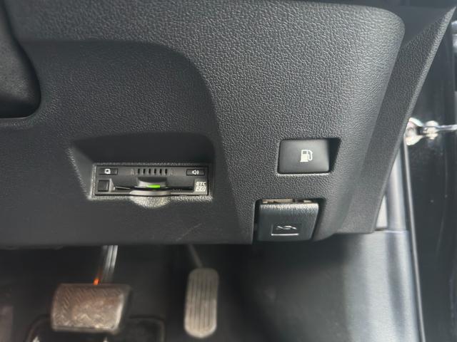 プリウス Aツーリングセレクション 1年保証付き/TRDエアロ/黒革/純正9型ナビ/BSM/セーフティセンス/クルコン/シートヒーター/HUD/ドラレコ/バックカメラ/フルセグTV/BT再生/LEDヘッドライト/オートライト/電格ミラー(31枚目)